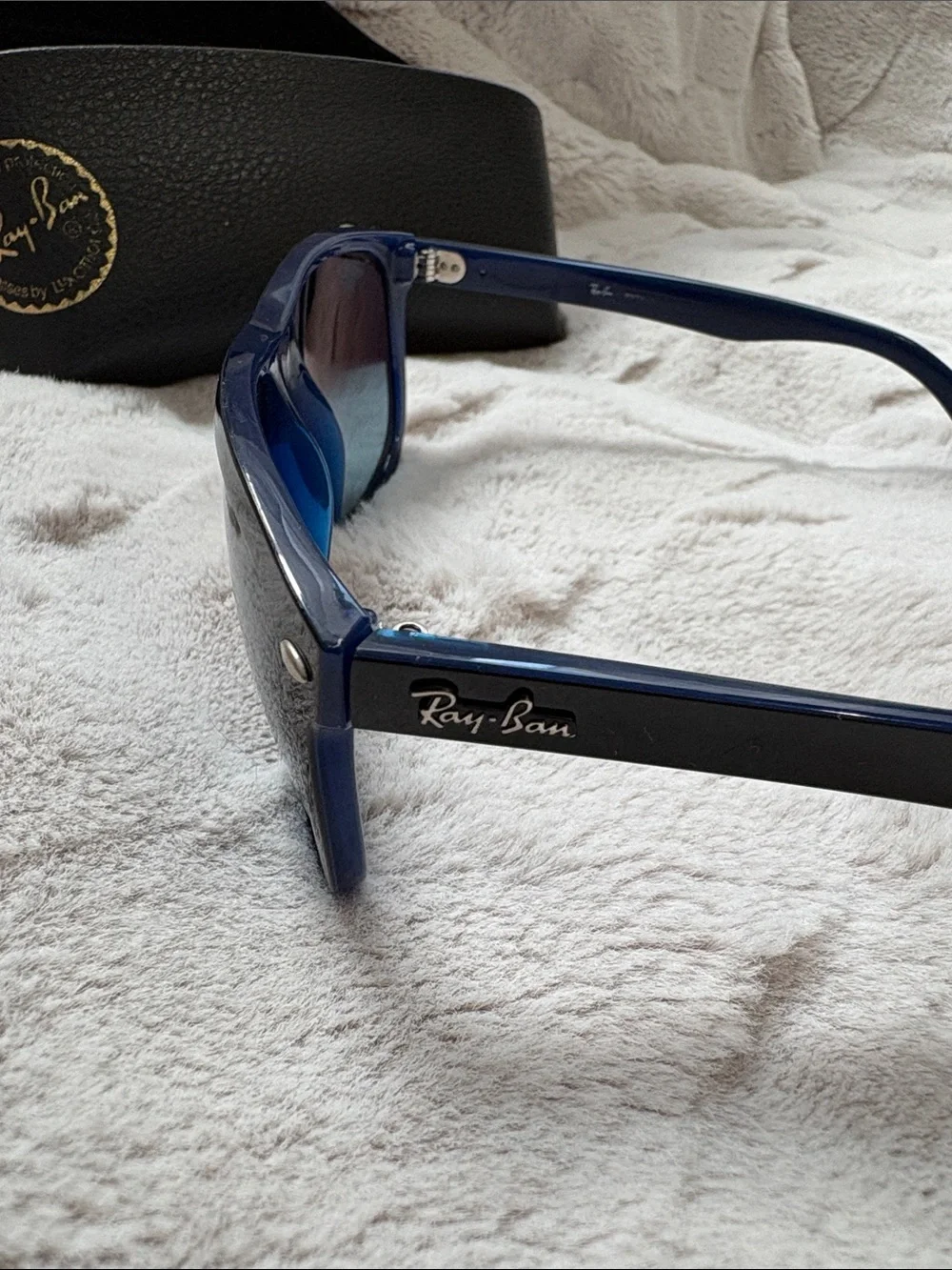 Ray-Ban stylish ray